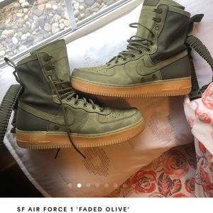 Nike SF-AF1. Special Field